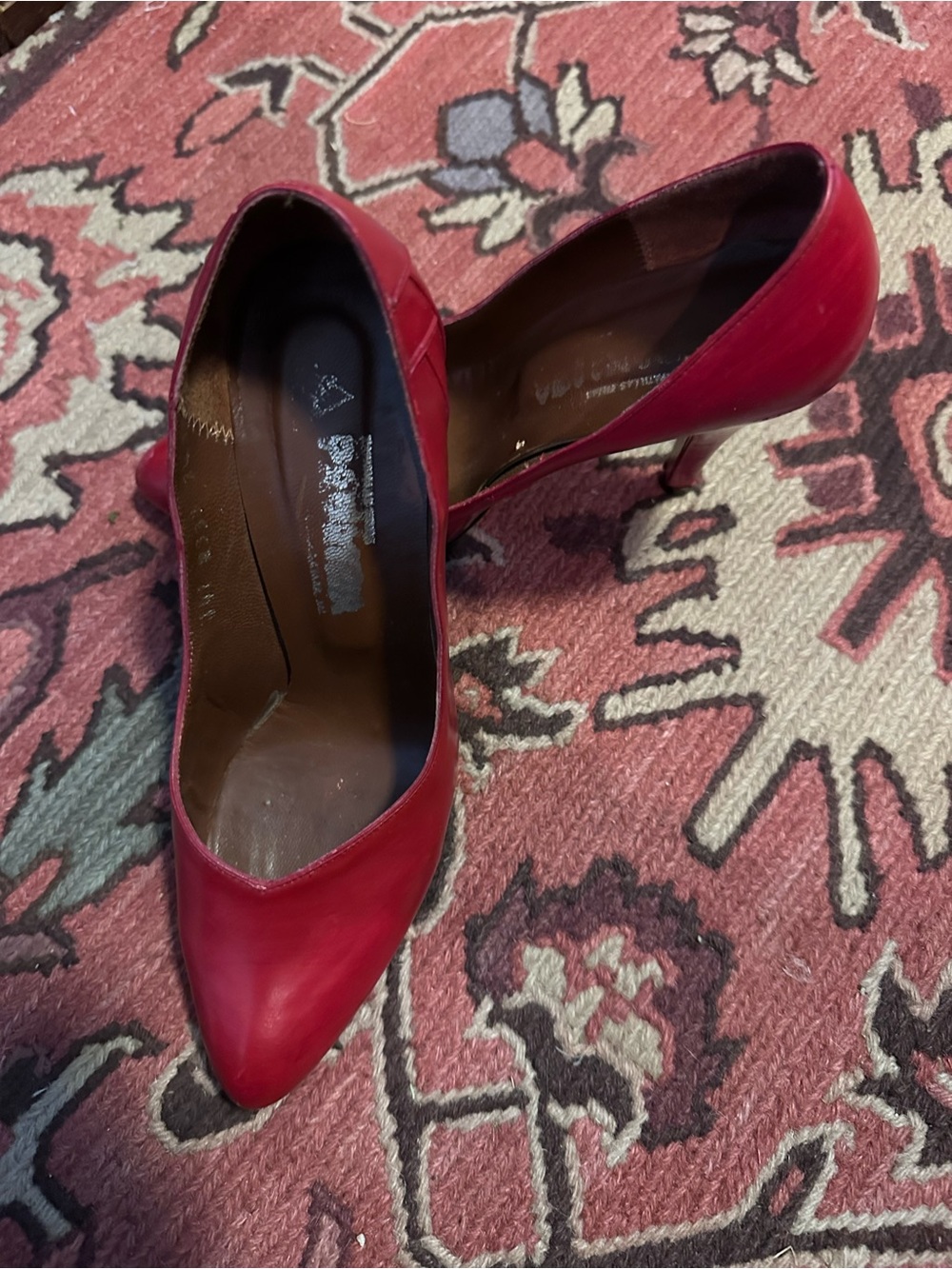 Vintage Red Leather Pointed-Toe Pumps